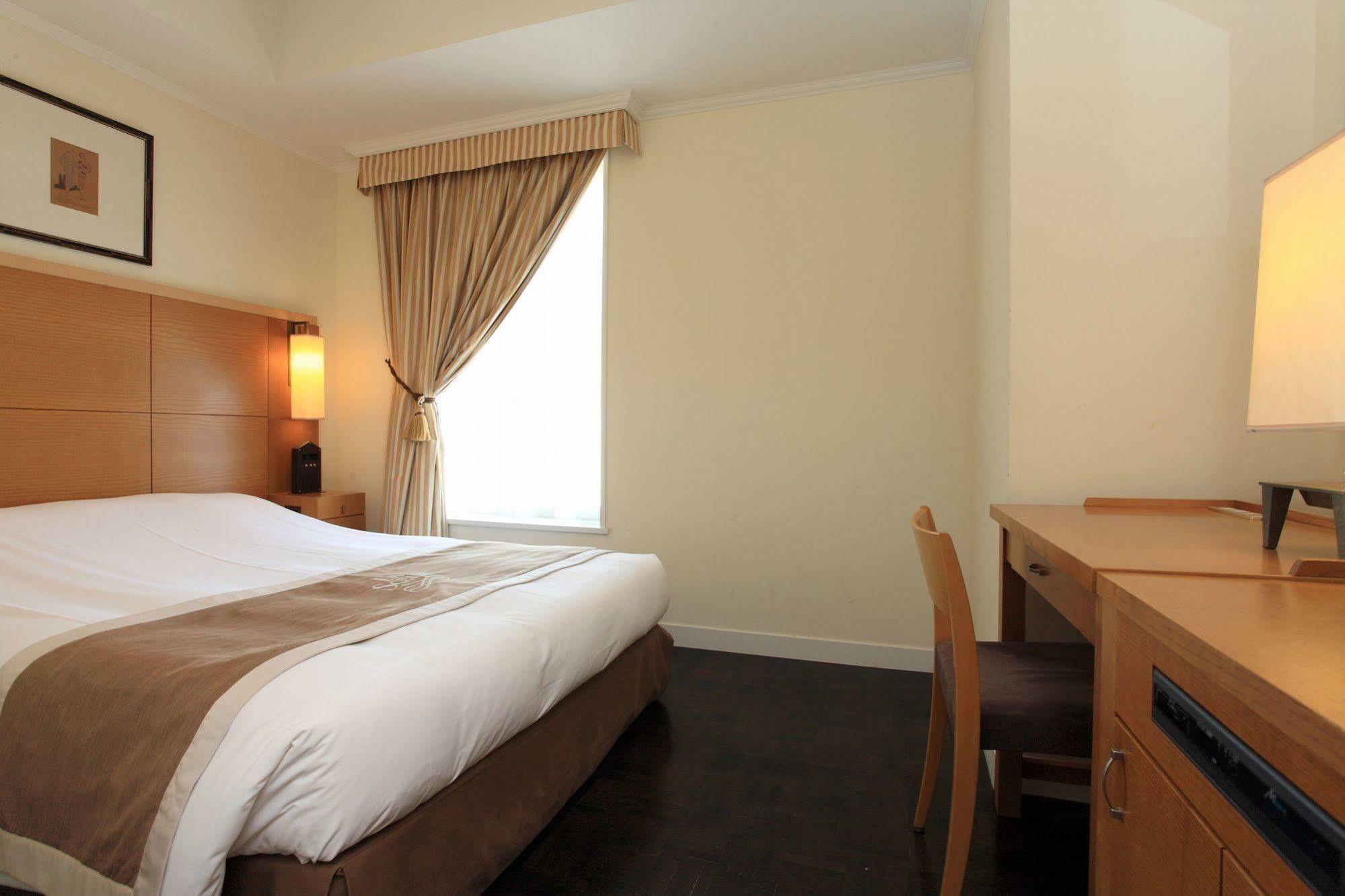 Monterey Lasoeur Ginza 4* Tokio